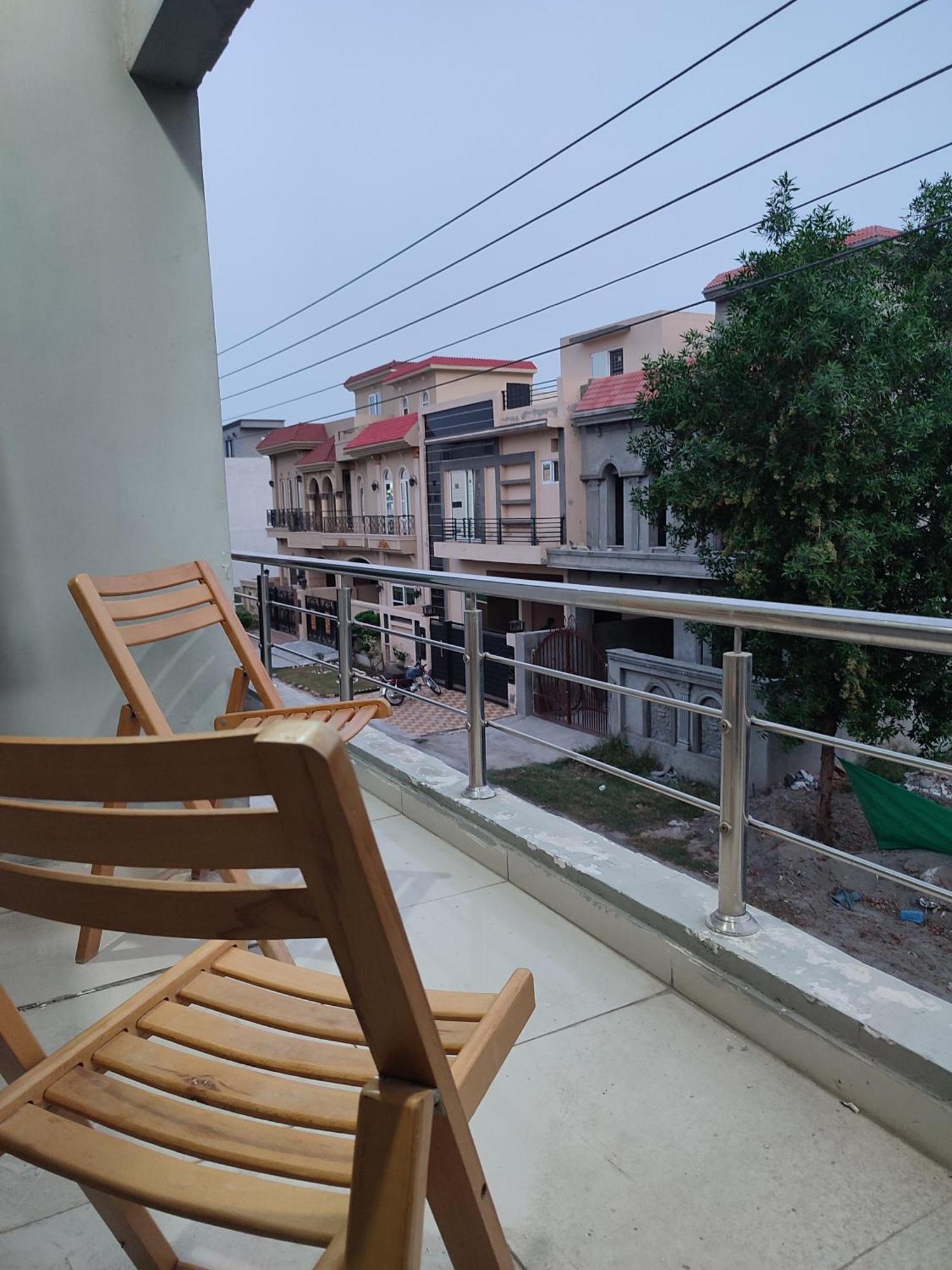 Fully Serviced Holiday Home Near Lahore Ring Road Exterior foto